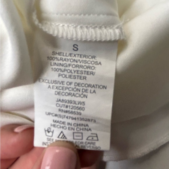 Speechless Women's White Short Cold Shoulder Dress Crochet Detail Size S Boho - Picture 11 of 12